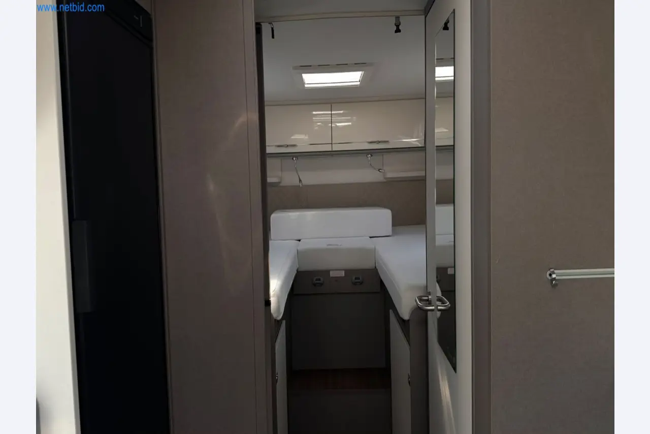 Motorhomes and recreational vehicles, travel trailers, caravan accessories, trucks, office and workshop equipment-28