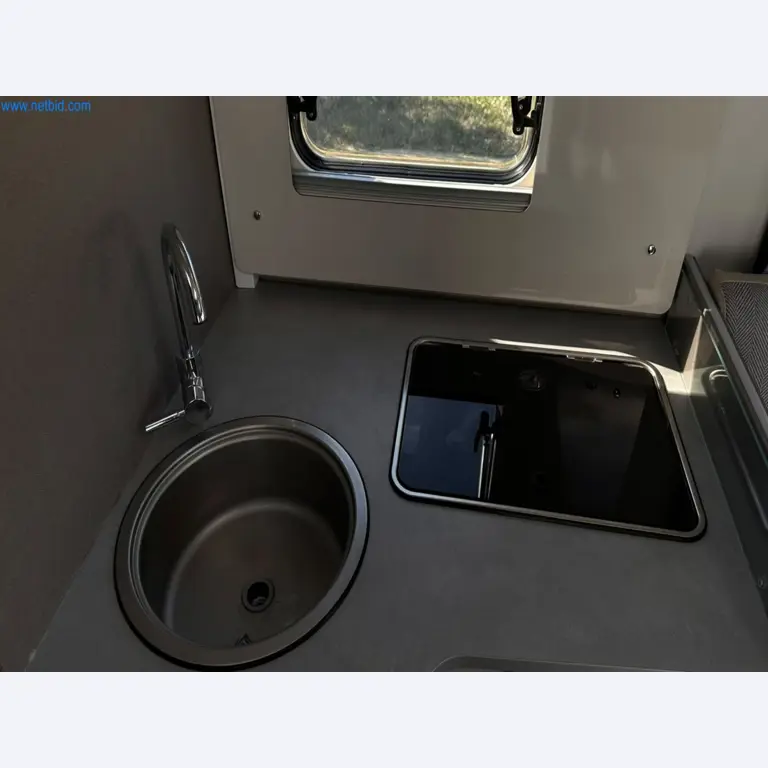 Motorhomes and recreational vehicles, travel trailers, caravan accessories, trucks, office and workshop equipment-5