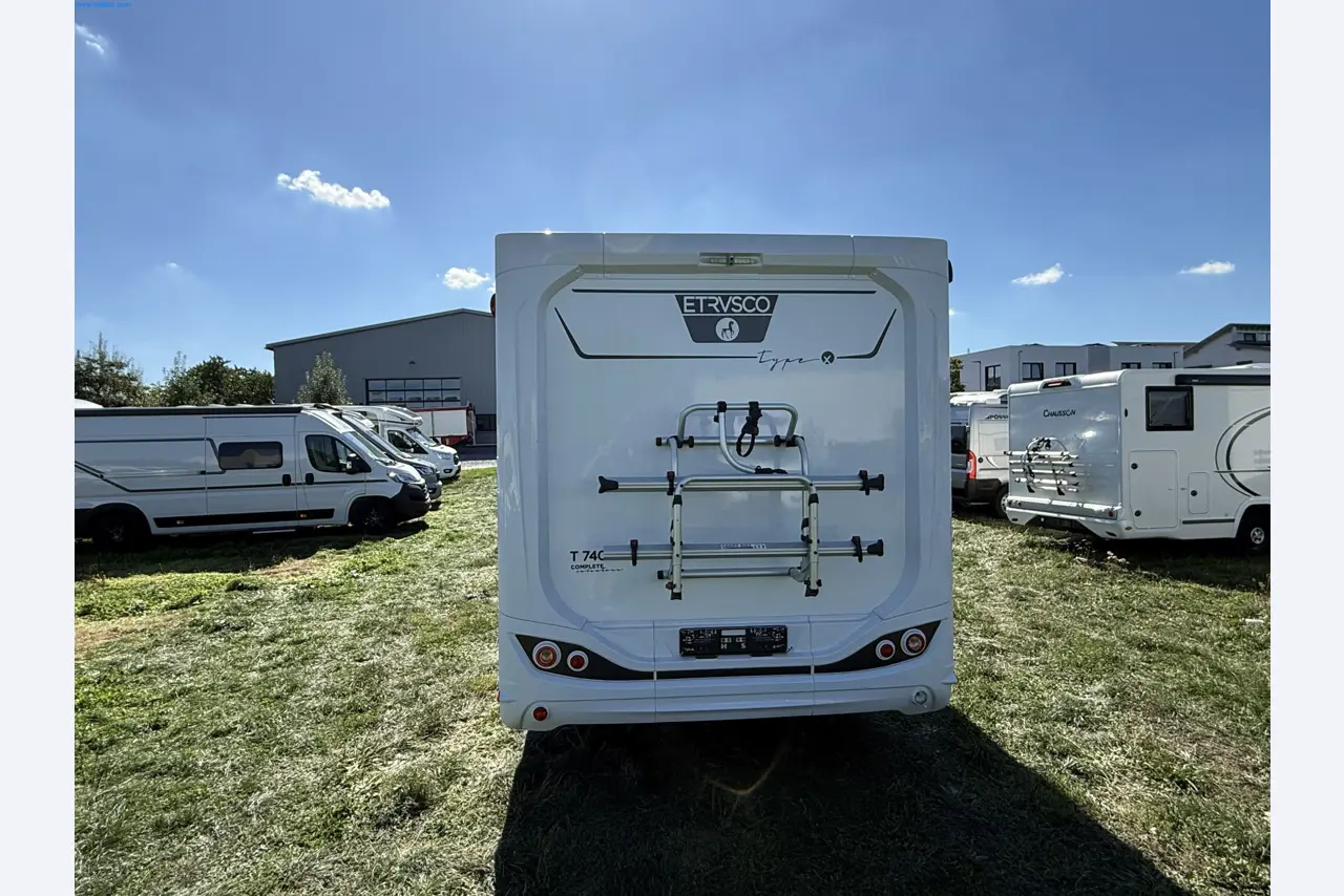 Motorhomes and recreational vehicles, travel trailers, RV accessories, trucks, office and workshop equipment-4