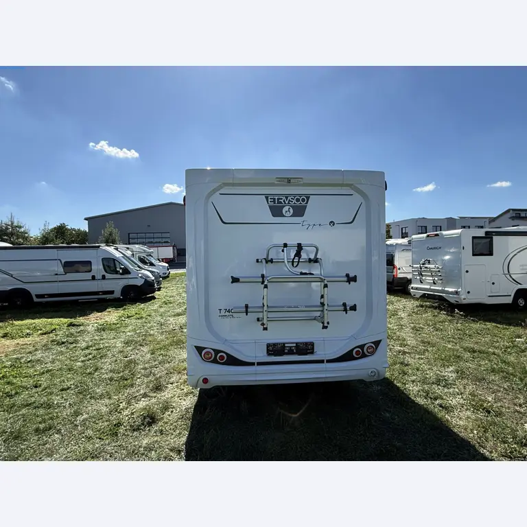 Motorhomes and recreational vehicles, travel trailers, RV accessories, trucks, office and workshop equipment-4