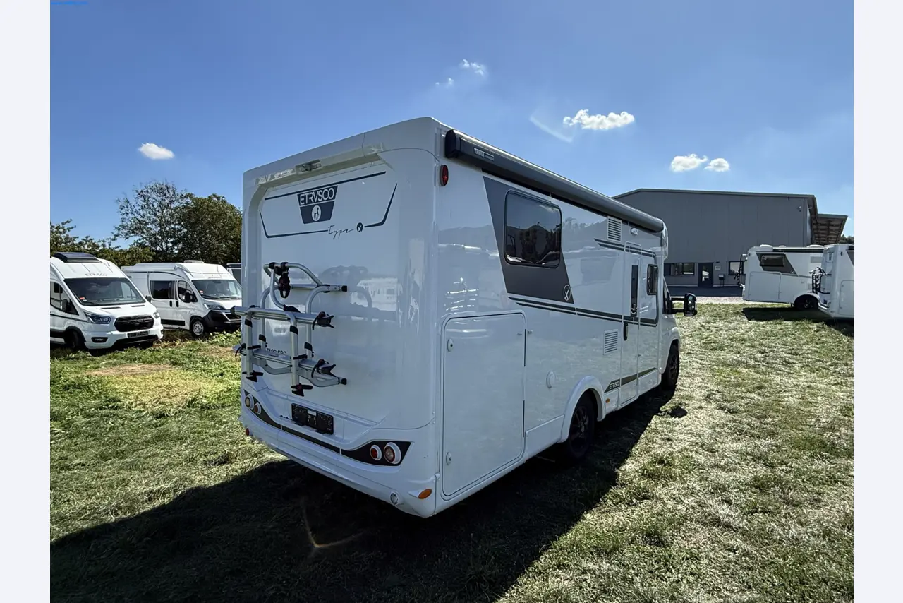Motorhomes and recreational vehicles, travel trailers, RV accessories, trucks, office and workshop equipment-5