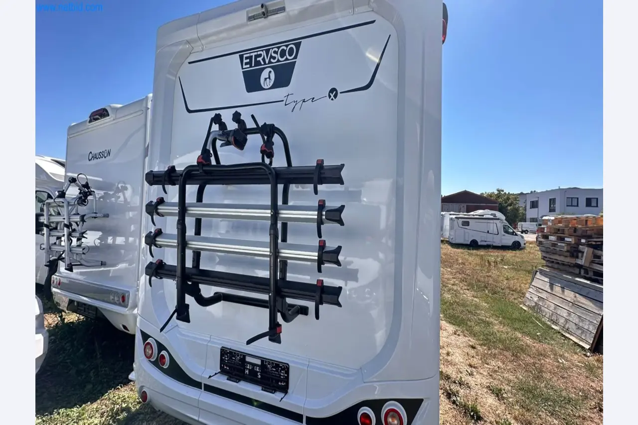 Motorhomes and recreational vehicles, travel trailers, caravan accessories, trucks, office and workshop equipment-13