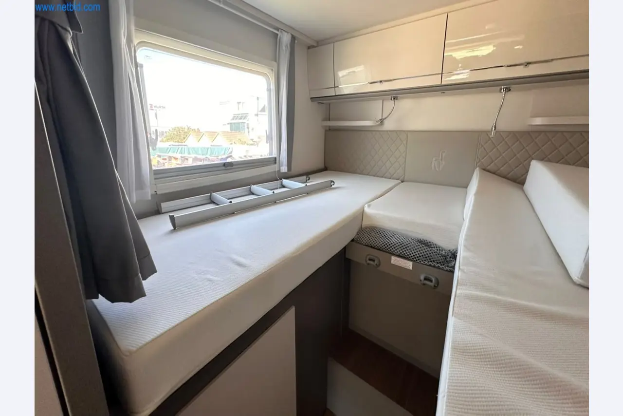 Motorhomes and recreational vehicles, travel trailers, RV accessories, trucks, office and workshop equipment-17
