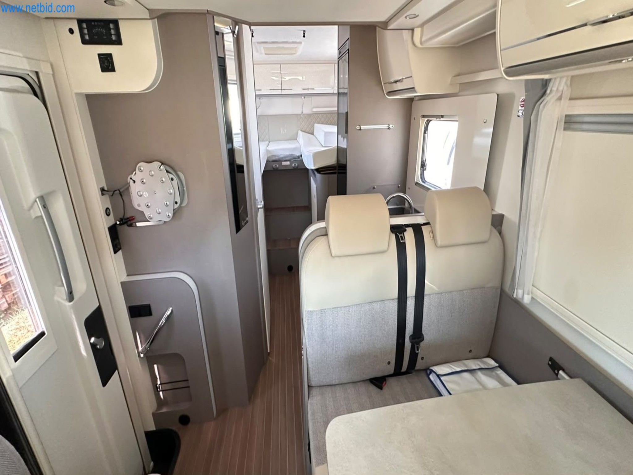 Motorhomes and recreational vehicles, travel trailers, caravan accessories, trucks, office and workshop equipment-6