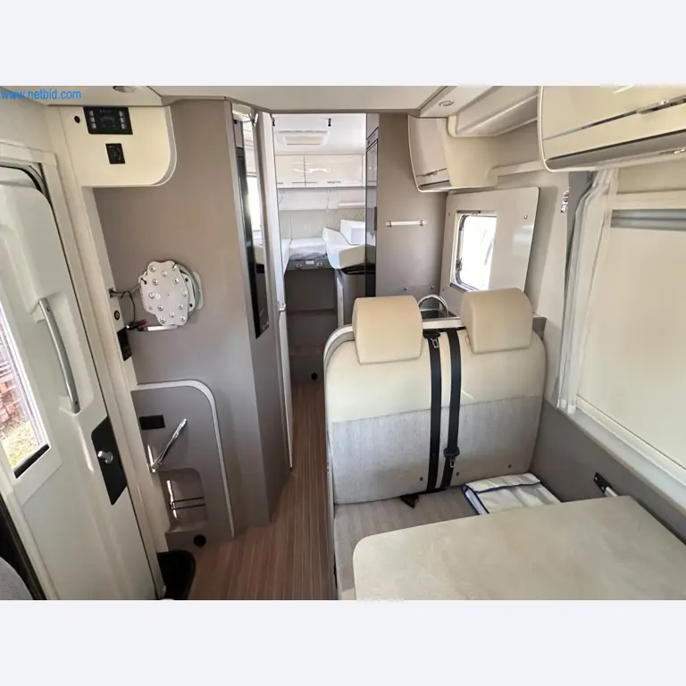 Motorhomes and recreational vehicles, travel trailers, caravan accessories, trucks, office and workshop equipment-6