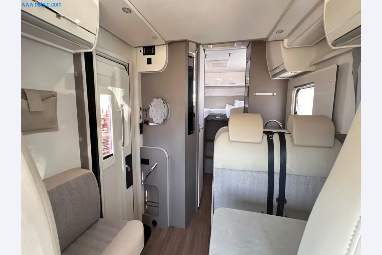 Motorhomes and recreational vehicles, travel trailers, caravan accessories, trucks, office and workshop equipment-7