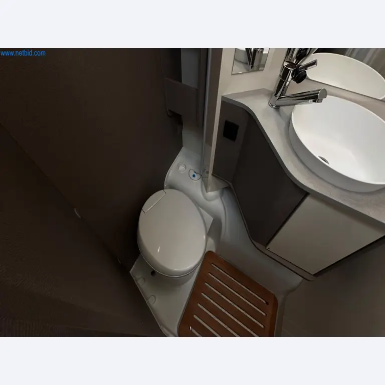 Motorhomes and recreational vehicles, travel trailers, caravan accessories, trucks, office and workshop equipment-12