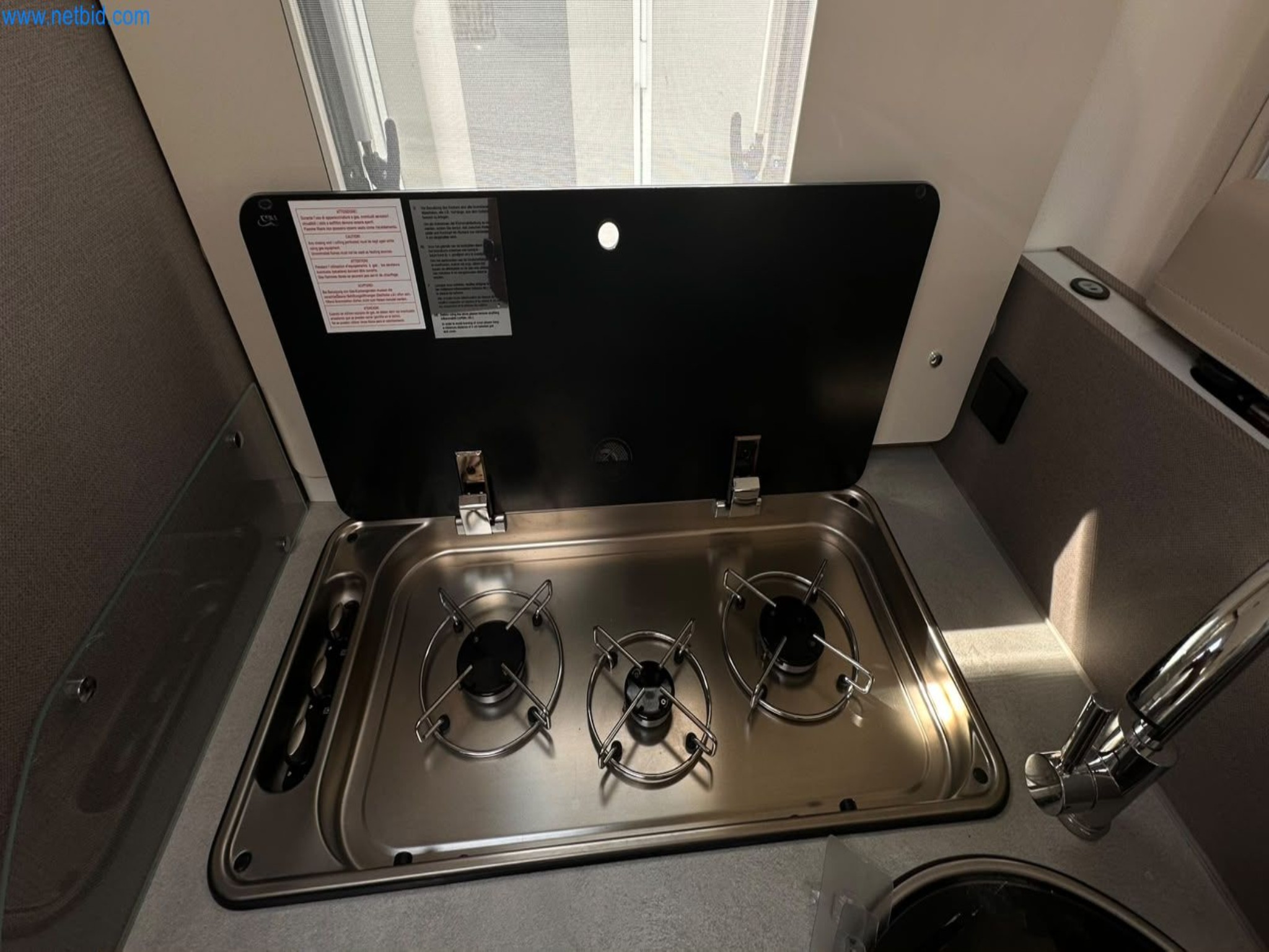 Motorhomes and recreational vehicles, travel trailers, caravan accessories, trucks, office and workshop equipment-16