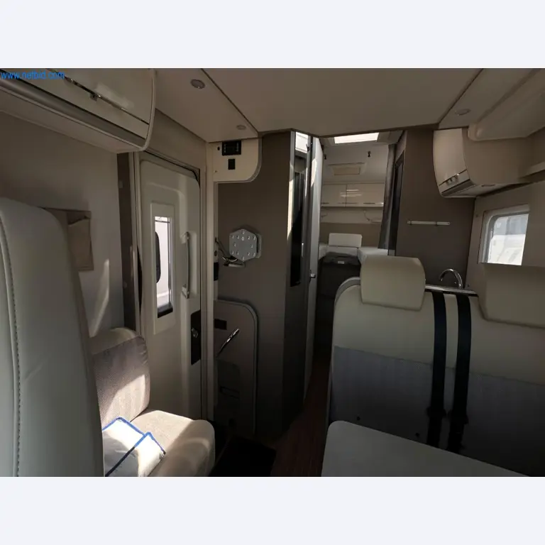Motorhomes and recreational vehicles, travel trailers, caravan accessories, trucks, office and workshop equipment-4