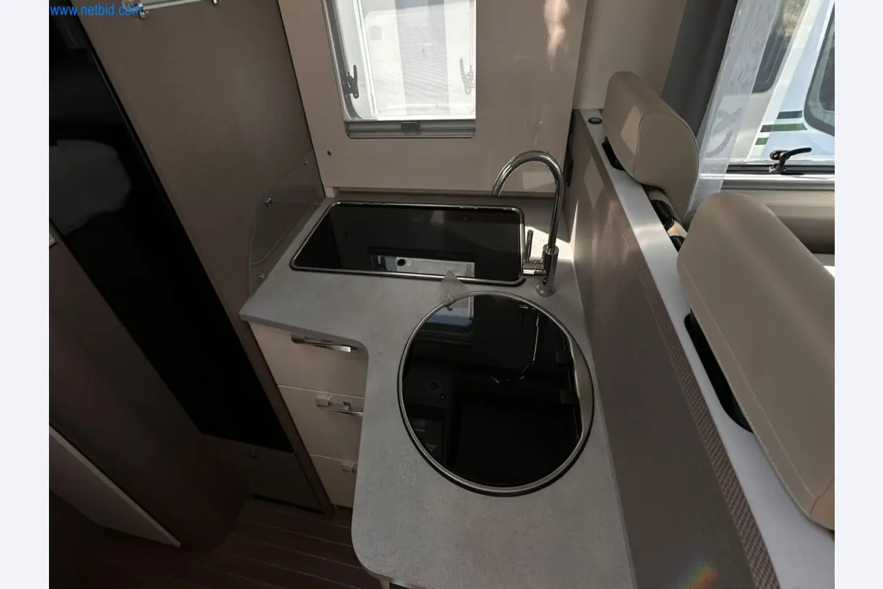 Motorhomes and recreational vehicles, travel trailers, caravan accessories, trucks, office and workshop equipment-7