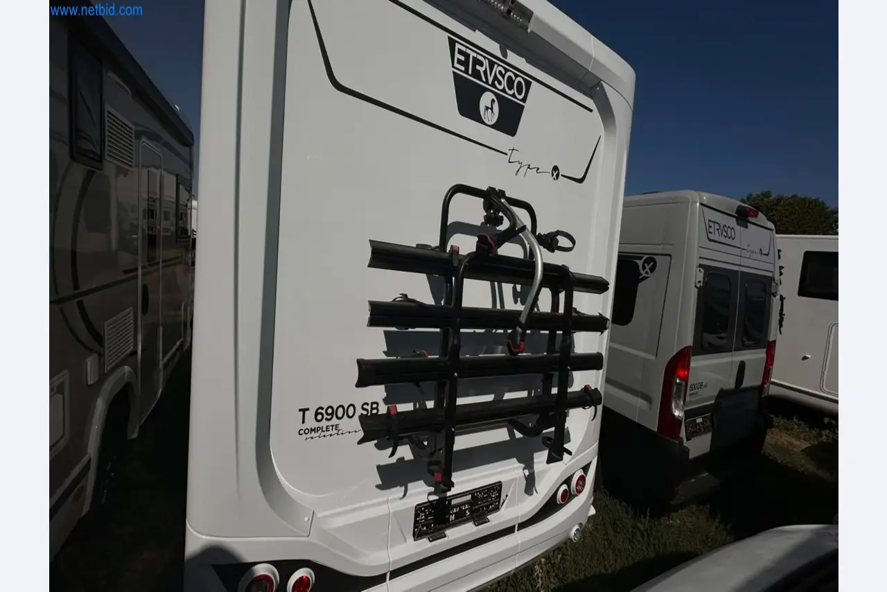 Motorhomes and recreational vehicles, travel trailers, caravan accessories, trucks, office and workshop equipment-8