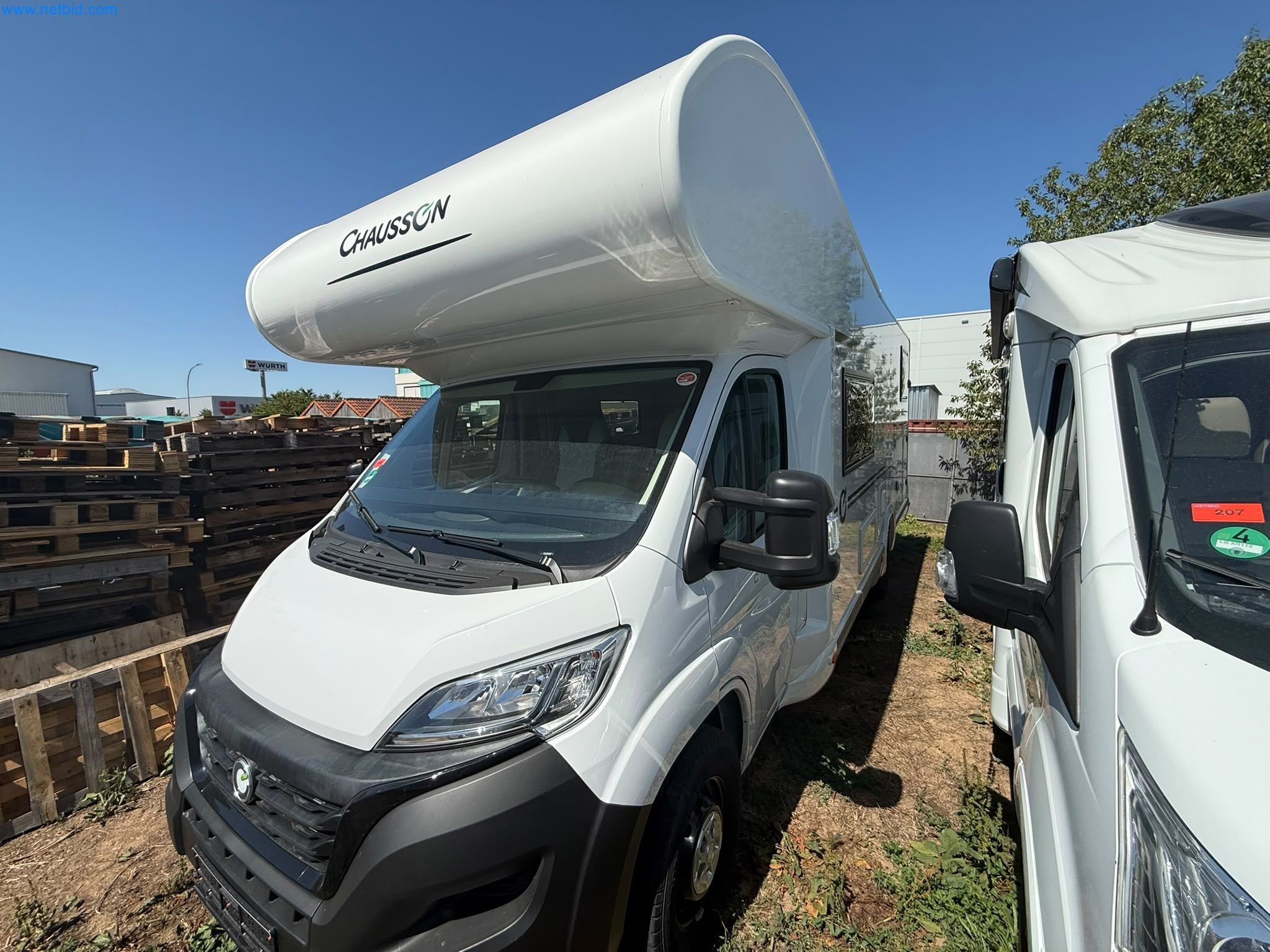 Motorhomes and recreational vehicles, travel trailers, caravan accessories, trucks, office and workshop equipment-10