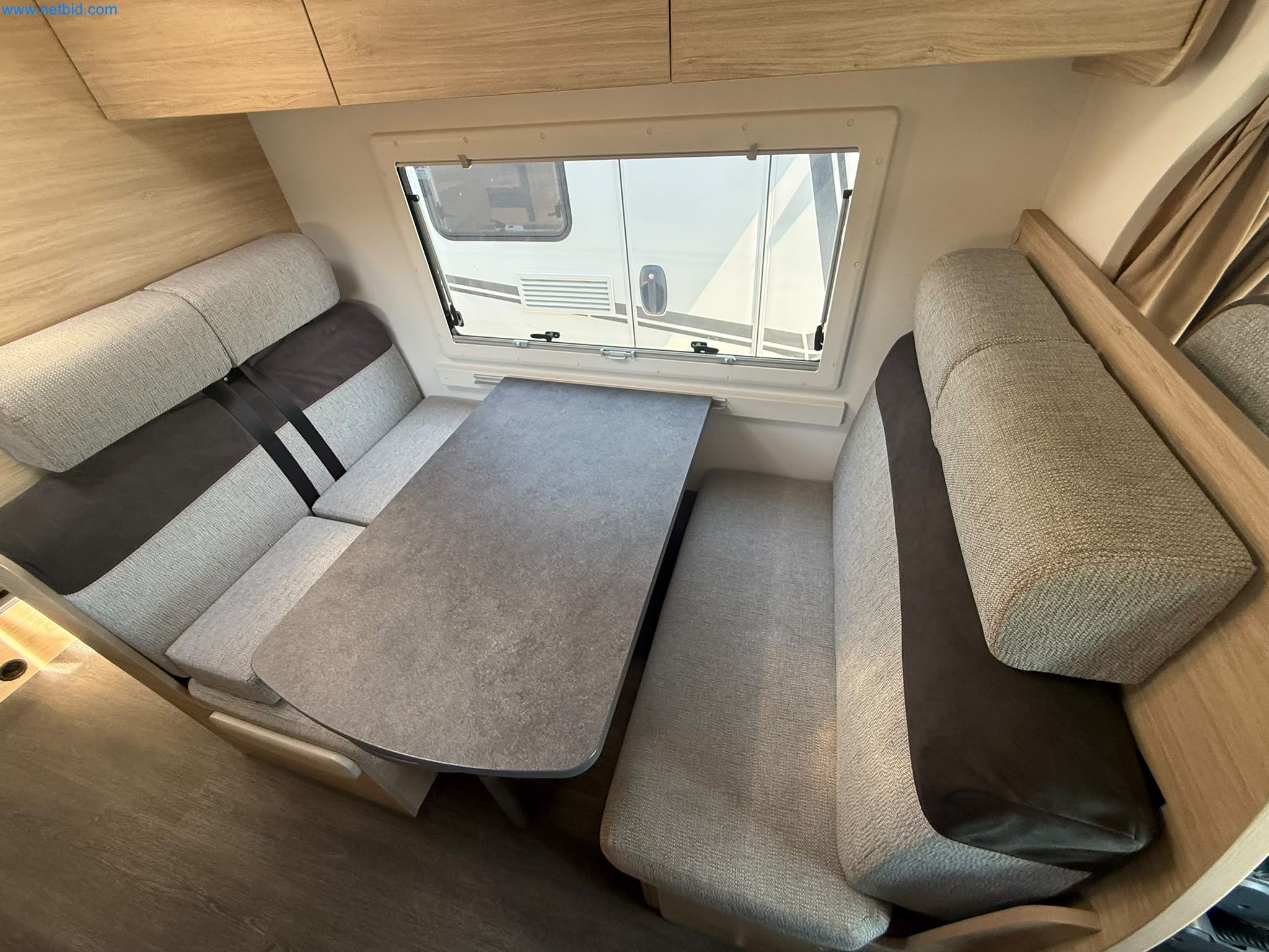Motorhomes and recreational vehicles, travel trailers, caravan accessories, trucks, office and workshop equipment-11