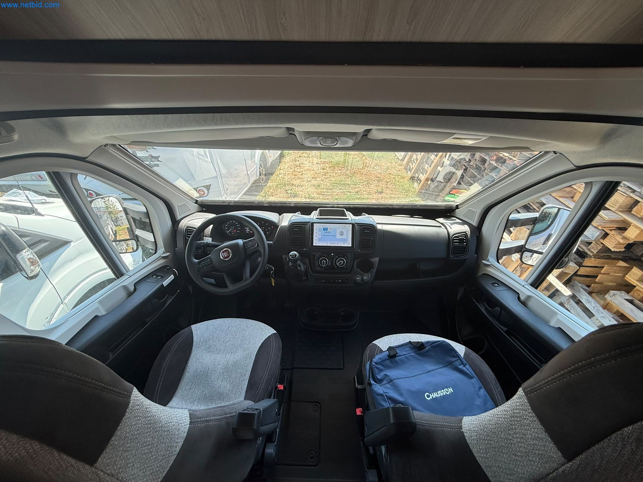 Motorhomes and recreational vehicles, travel trailers, caravan accessories, trucks, office and workshop equipment-13