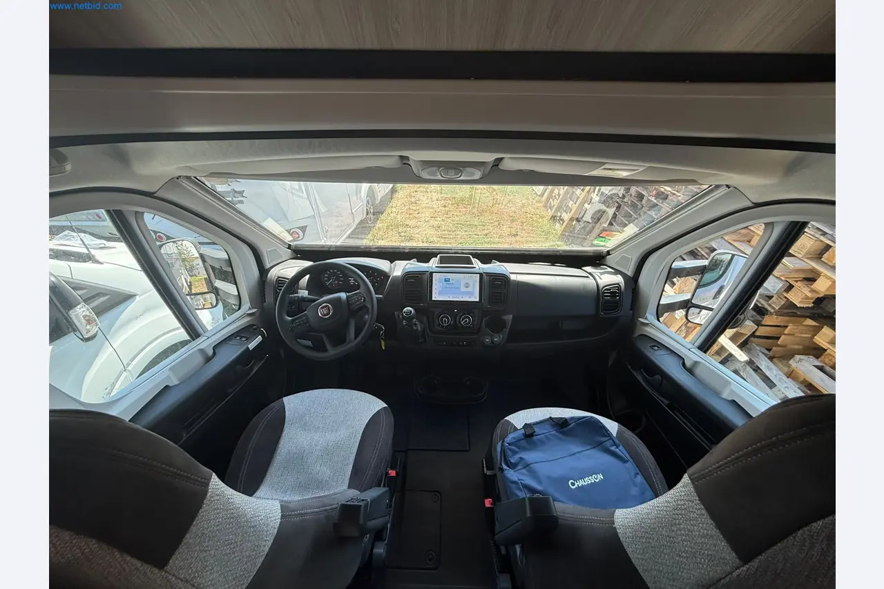 Motorhomes and recreational vehicles, travel trailers, caravan accessories, trucks, office and workshop equipment-13