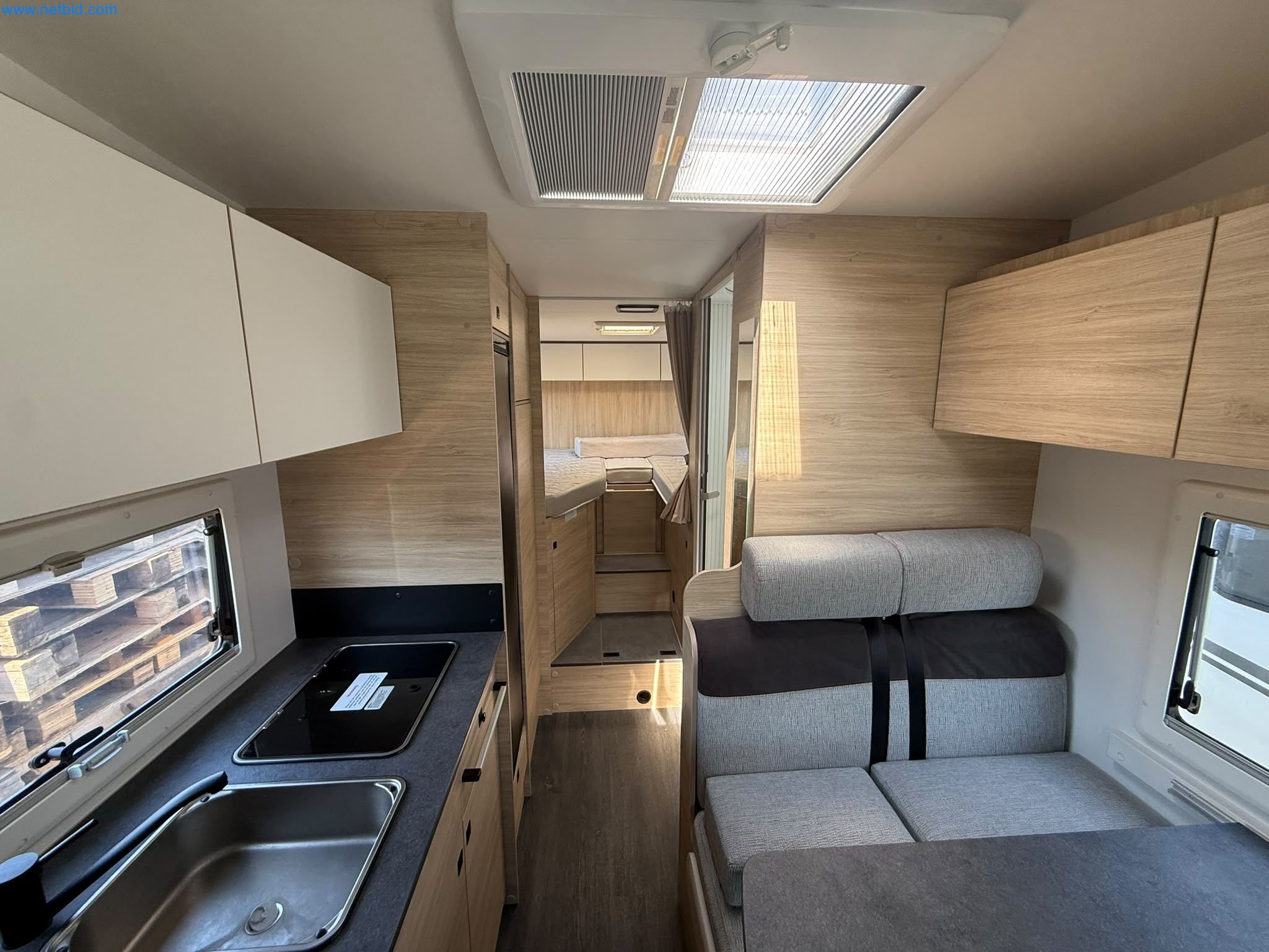 Motorhomes and recreational vehicles, travel trailers, caravan accessories, trucks, office and workshop equipment-16
