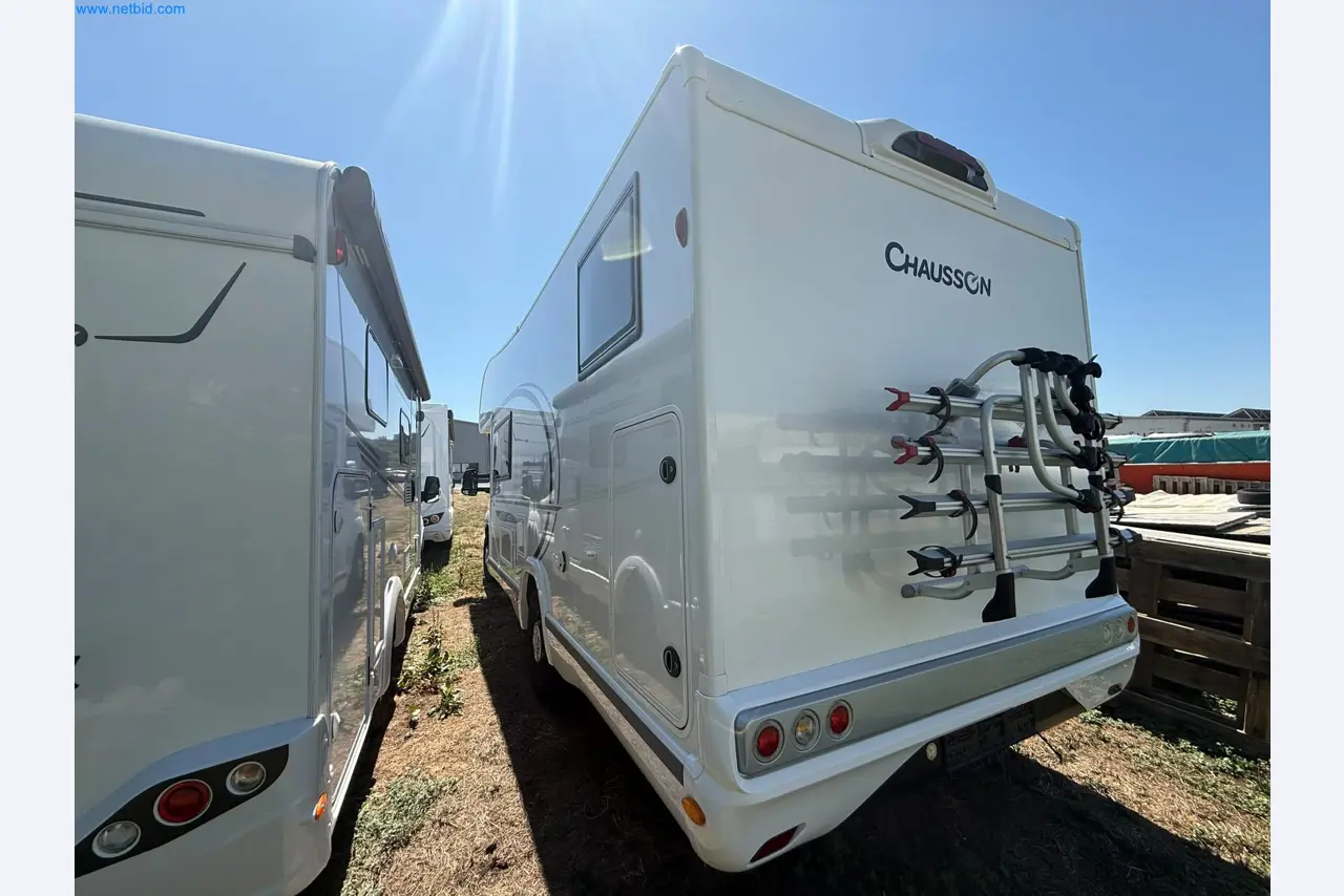 Motorhomes and recreational vehicles, travel trailers, caravan accessories, trucks, office and workshop equipment-4