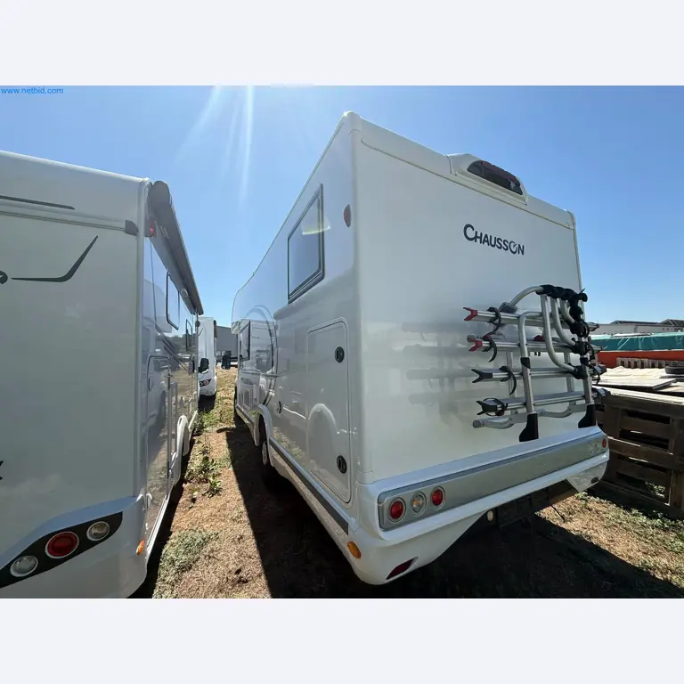 Motorhomes and recreational vehicles, travel trailers, caravan accessories, trucks, office and workshop equipment-4