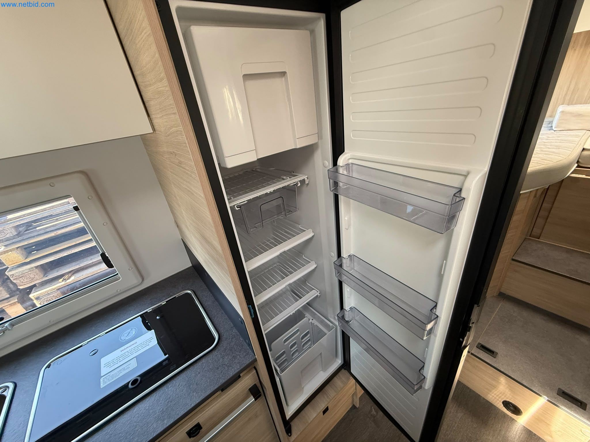 Motorhomes and recreational vehicles, travel trailers, caravan accessories, trucks, office and workshop equipment-6