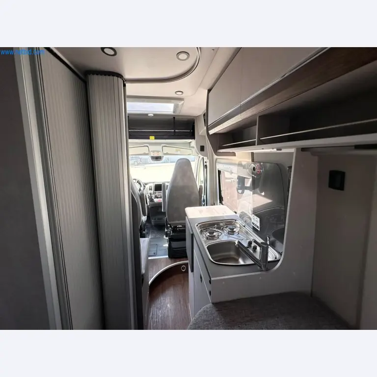 Motorhomes and recreational vehicles, travel trailers, caravan accessories, trucks, office and workshop equipment-12