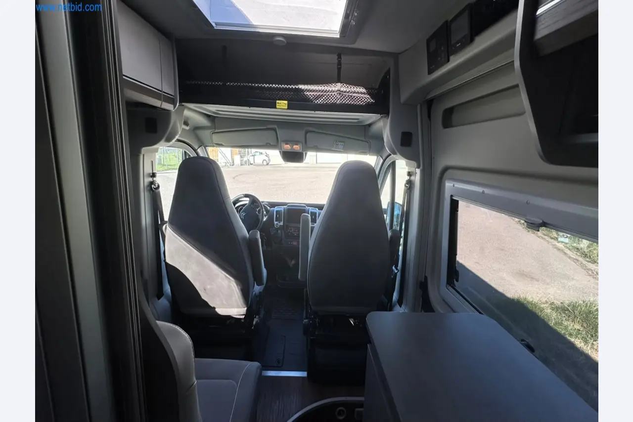Motorhomes and recreational vehicles, travel trailers, RV accessories, trucks, office and workshop equipment-14
