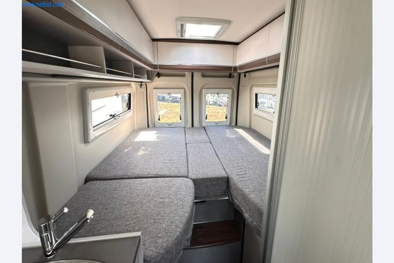 Motorhomes and recreational vehicles, travel trailers, caravan accessories, trucks, office and workshop equipment-3