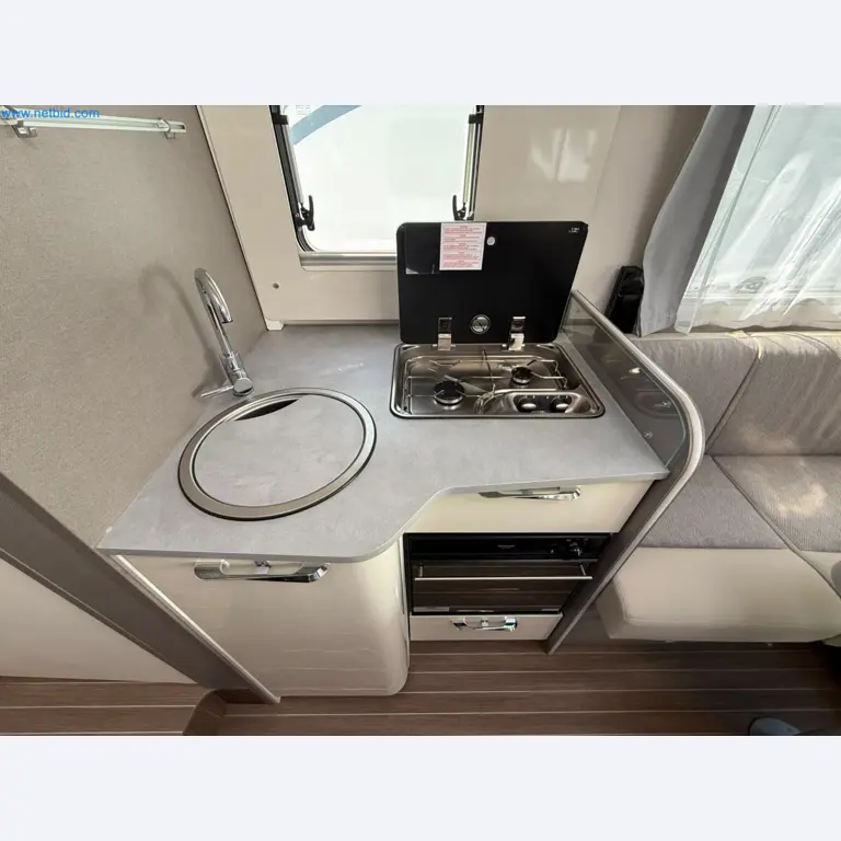 Motorhomes and recreational vehicles, travel trailers, caravan accessories, trucks, office and workshop equipment-19