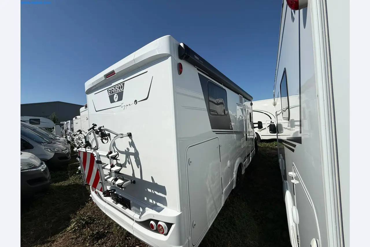 Motorhomes and recreational vehicles, travel trailers, caravan accessories, trucks, office and workshop equipment-21