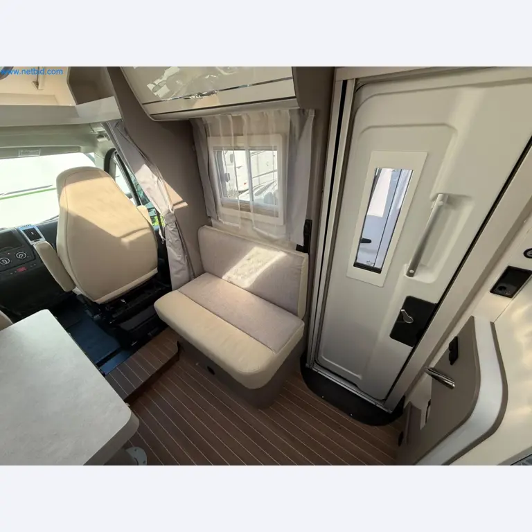 Motorhomes and recreational vehicles, travel trailers, caravan accessories, trucks, office and workshop equipment-22