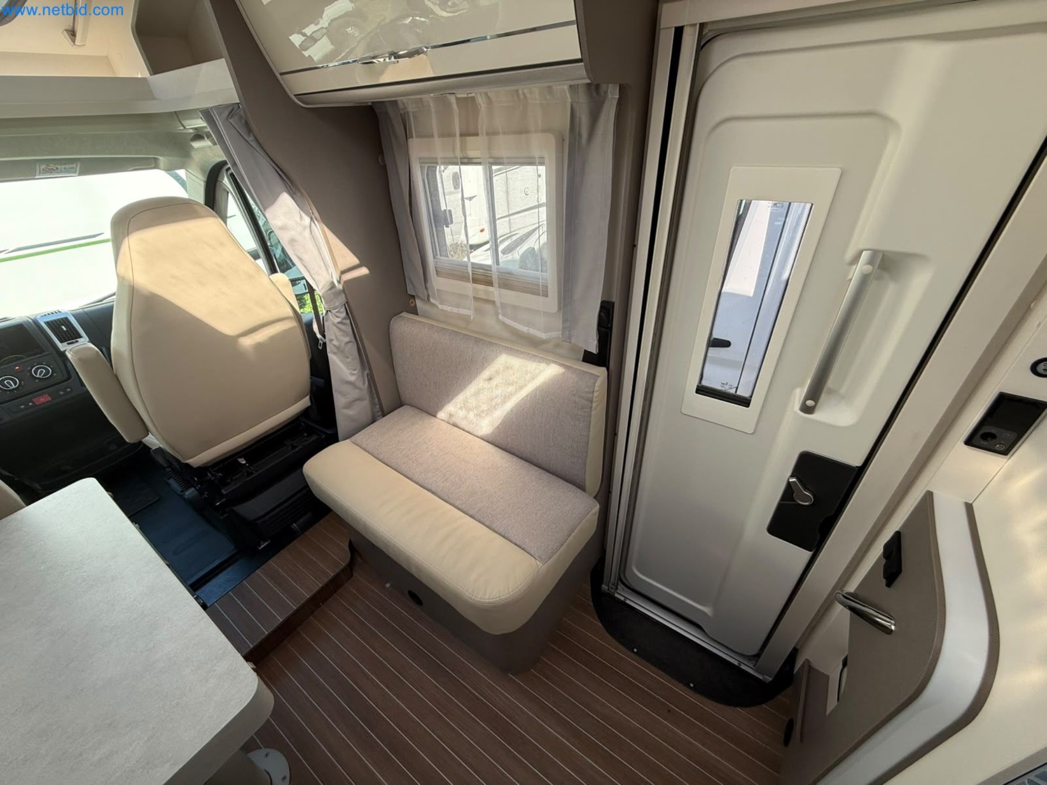 Motorhomes and recreational vehicles, travel trailers, caravan accessories, trucks, office and workshop equipment-6