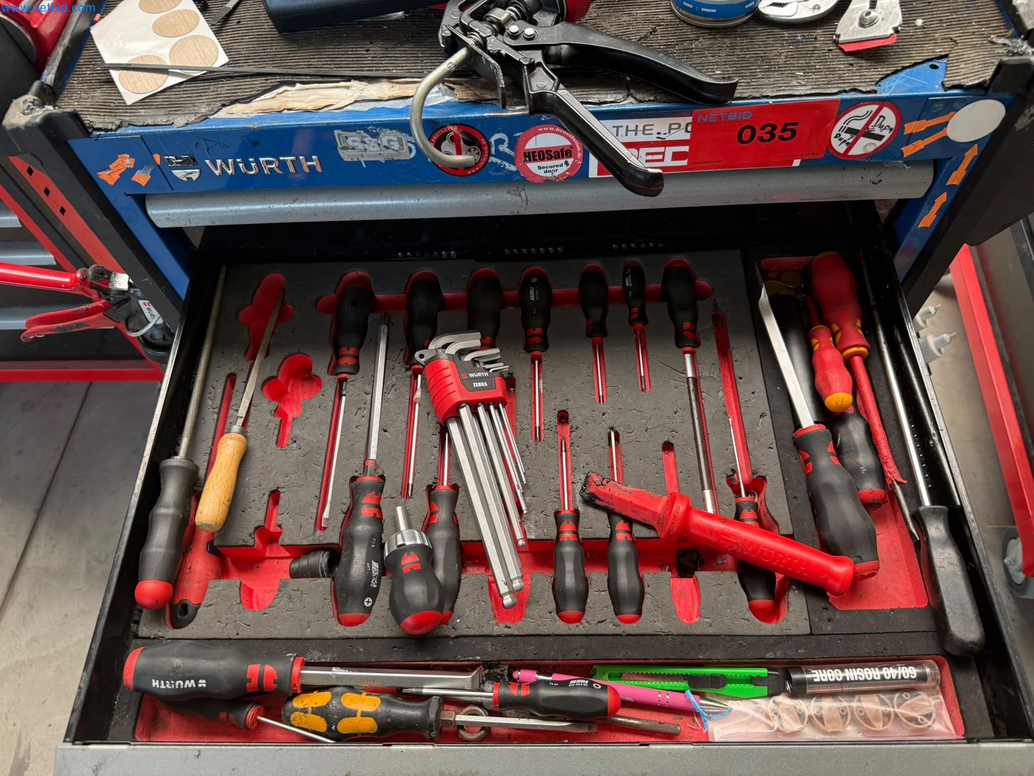 Motorhomes and recreational vehicles, travel trailers, caravan accessories, trucks, office and workshop equipment-13
