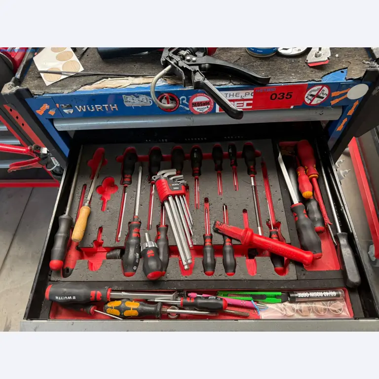 Motorhomes and recreational vehicles, travel trailers, caravan accessories, trucks, office and workshop equipment-13