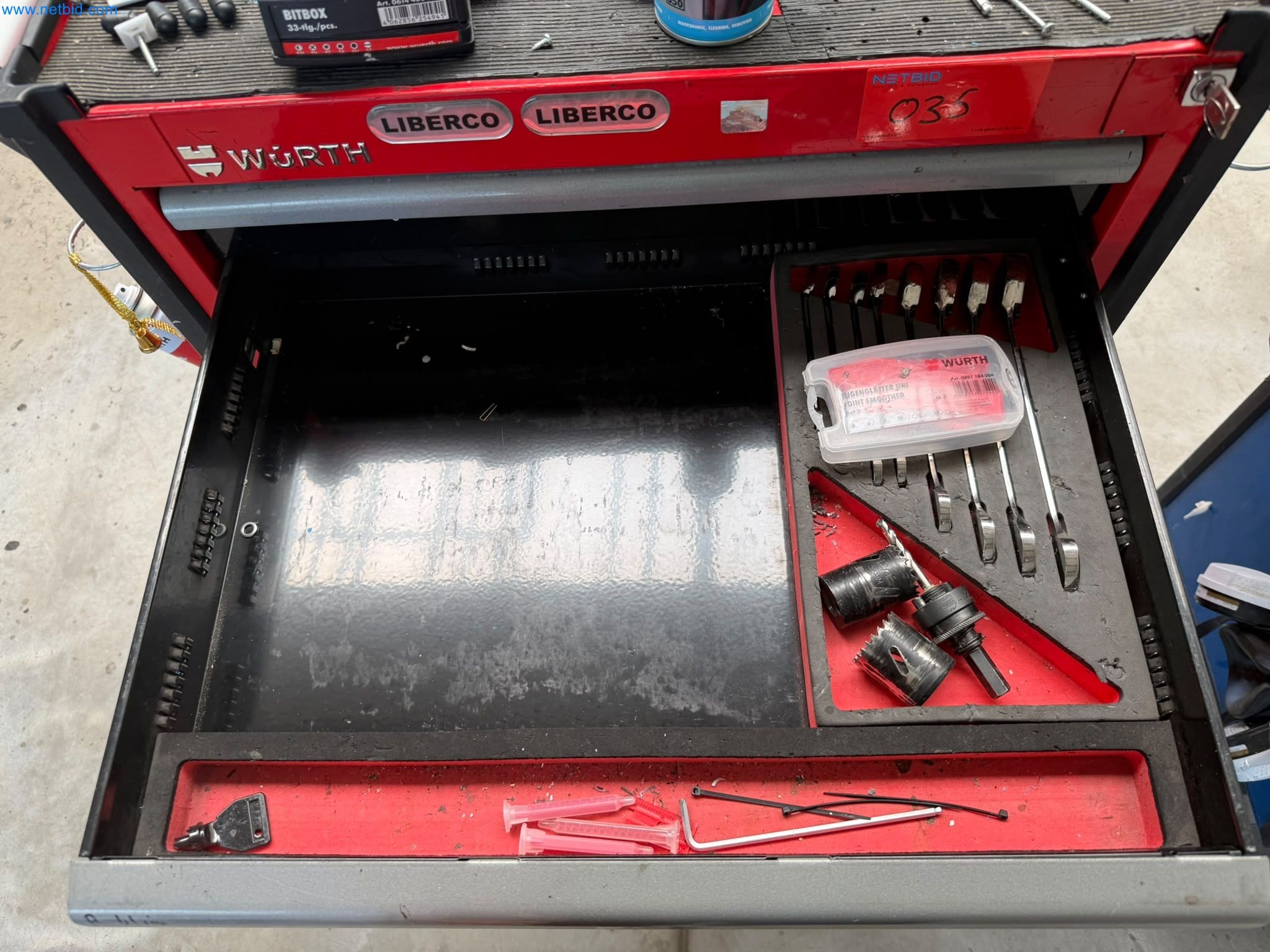 Motorhomes and recreational vehicles, travel trailers, caravan accessories, trucks, office and workshop equipment-6