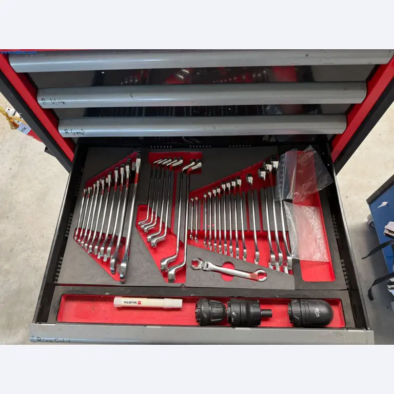 Motorhomes and recreational vehicles, travel trailers, caravan accessories, trucks, office and workshop equipment-8