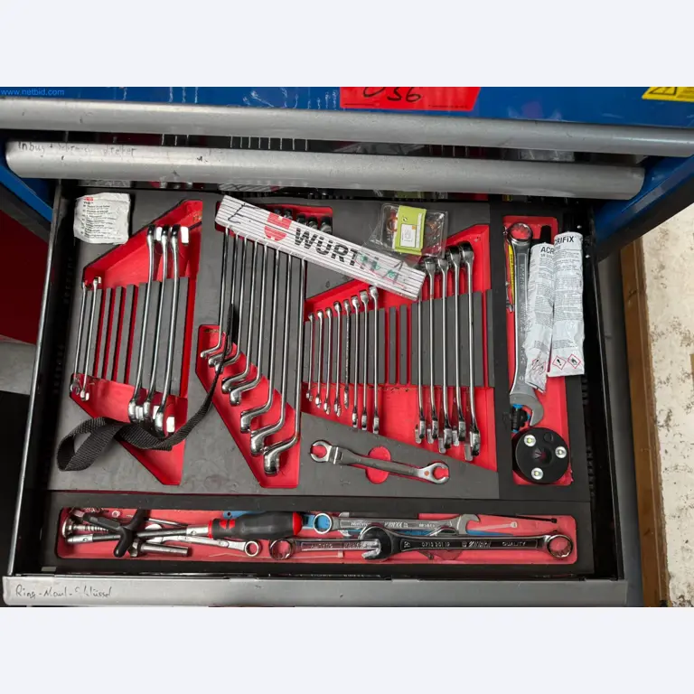 Motorhomes and recreational vehicles, travel trailers, caravan accessories, trucks, office and workshop equipment-17