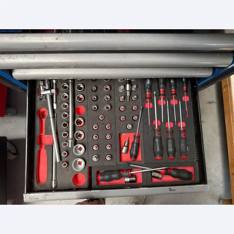 Motorhomes and recreational vehicles, travel trailers, caravan accessories, trucks, office and workshop equipment-19