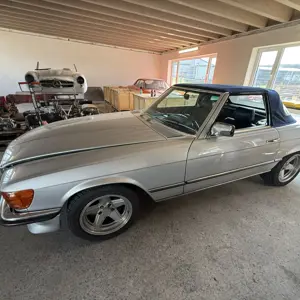 Classic Cars Mercedes-Benz 280SL (R107)