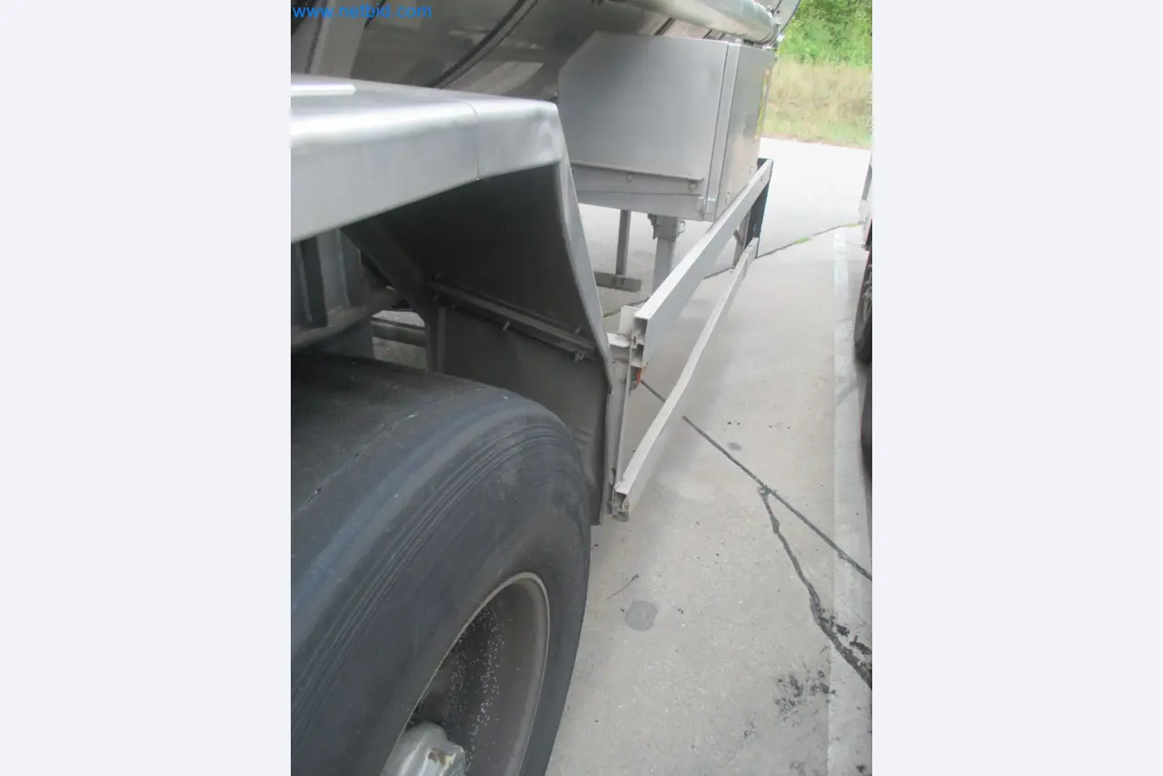 Tractor-trailers and tank semi-trailers for transporting liquid goods and food products (tank logistics)-16
