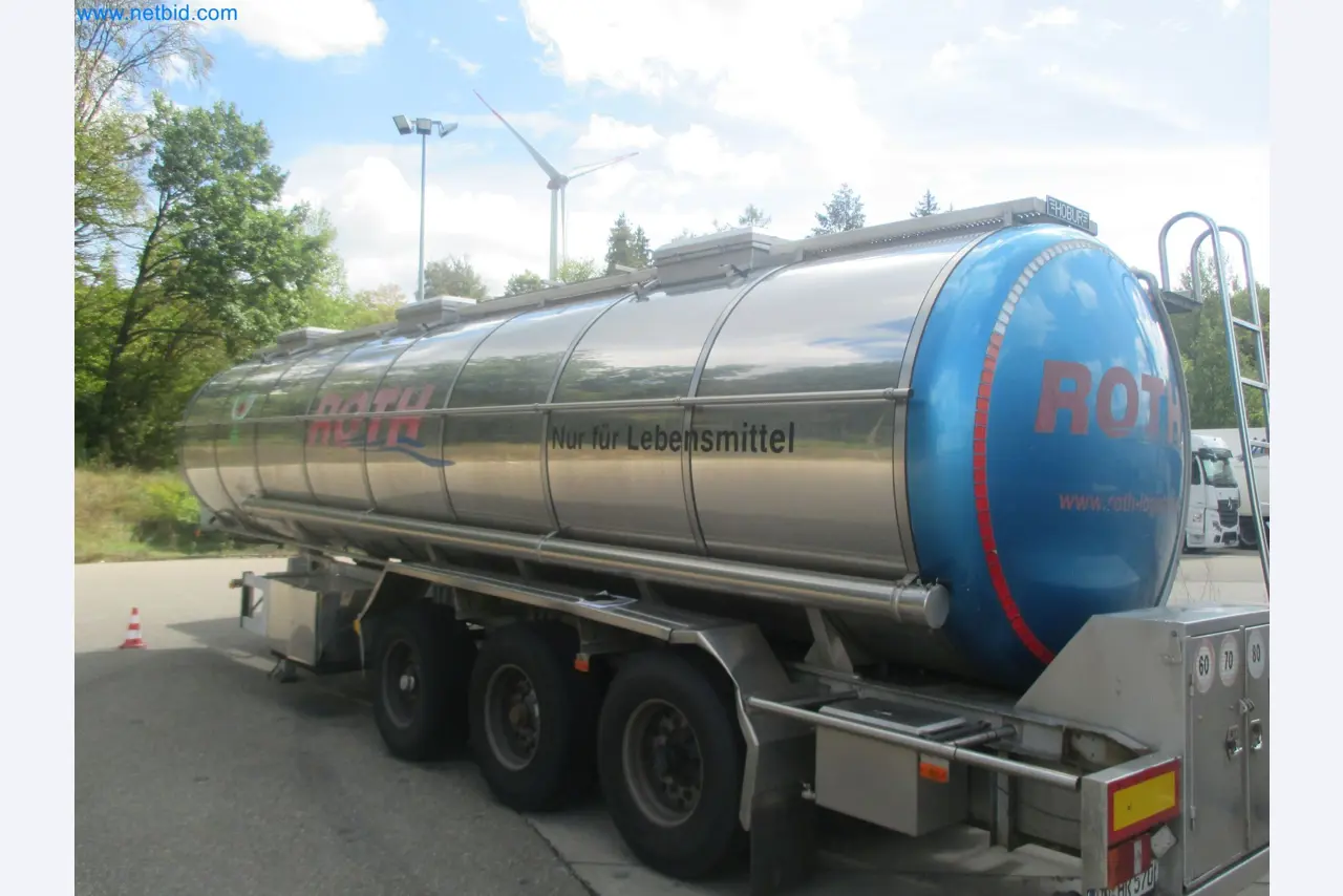 Tractor-trailers and tank semi-trailers for transporting liquid goods and food products (tank logistics)-1