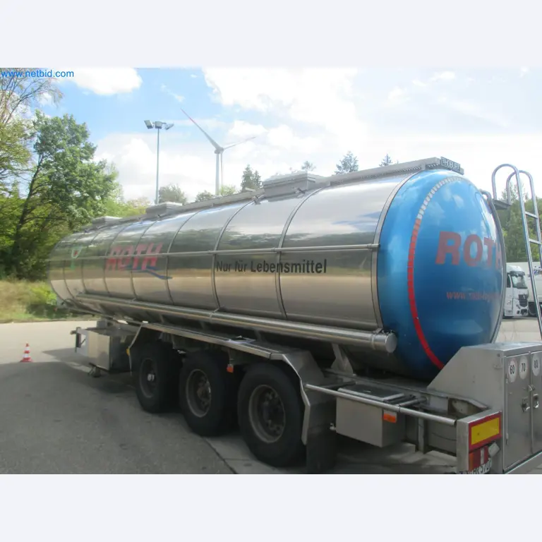 Tractor-trailers and tank semi-trailers for transporting liquid goods and food products (tank logistics)-1