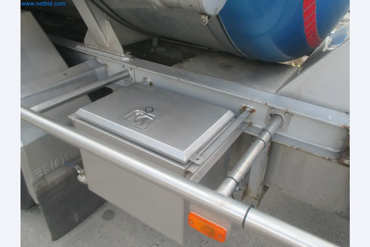Tractor-trailers and tank semi-trailers for transporting liquid goods and food products (tank logistics)-21