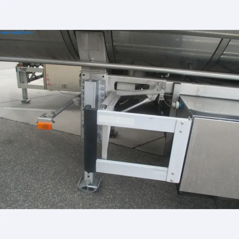 Tractor-trailers and tank semi-trailers for transporting liquid goods and food products (tank logistics)-30