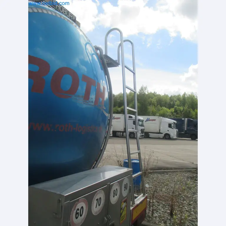 Tractor-trailers and tank semi-trailers for transporting liquid goods and food products (tank logistics)-3
