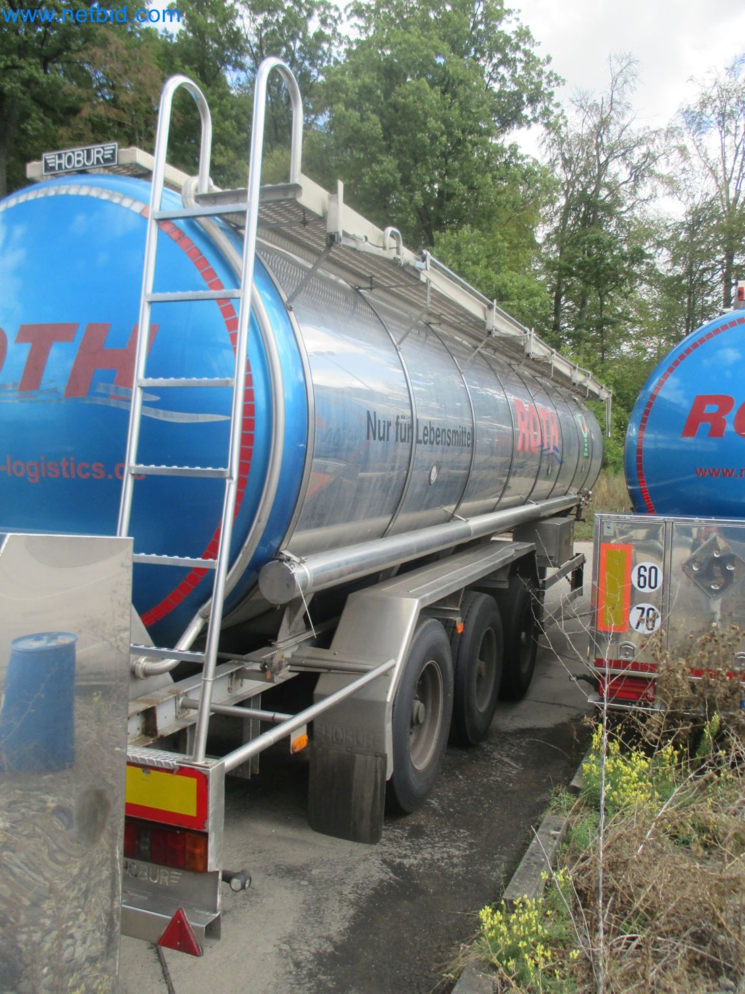 Tractor-trailers and tank semi-trailers for transporting liquid goods and food products (tank logistics)-4