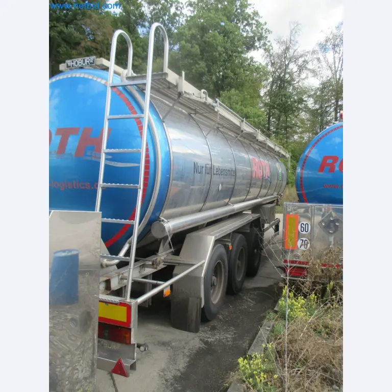 Tractor-trailers and tank semi-trailers for transporting liquid goods and food products (tank logistics)-4