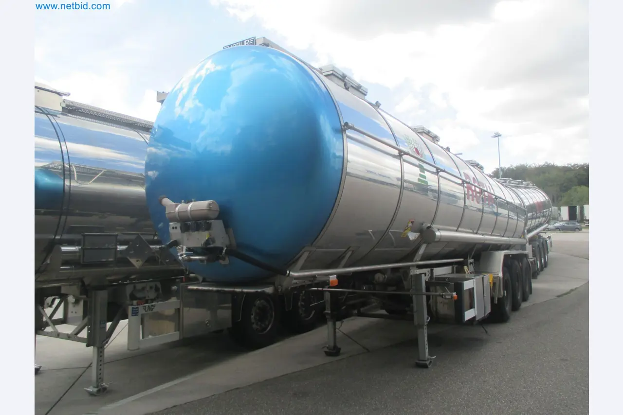 Tractor-trailers and tank semi-trailers for transporting liquid goods and food products (tank logistics)-5