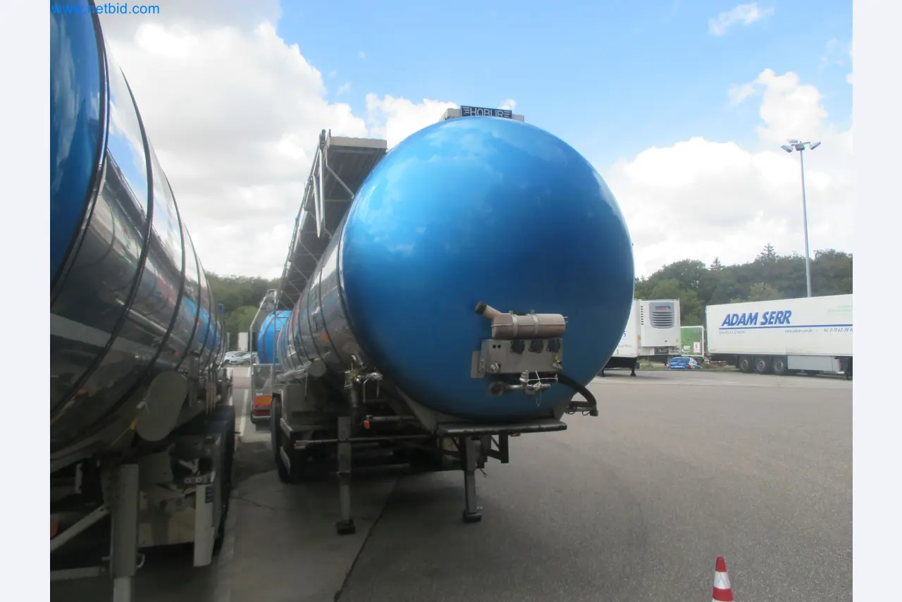 Tractor-trailers and tank semi-trailers for transporting liquid goods and food products (tank logistics)-6
