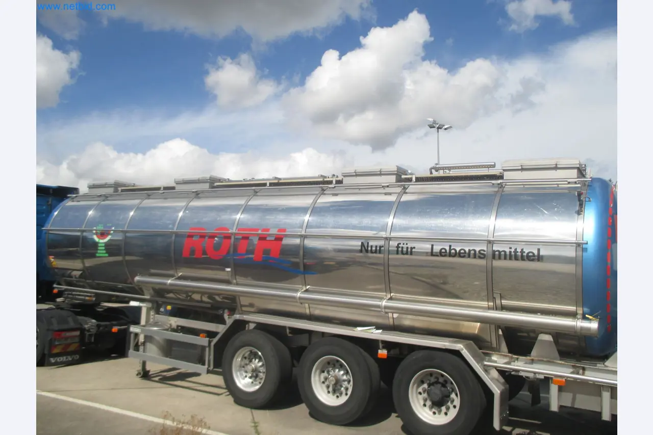 Tractor-trailers and tank semi-trailers for transporting liquid goods and food products (tank logistics)-27