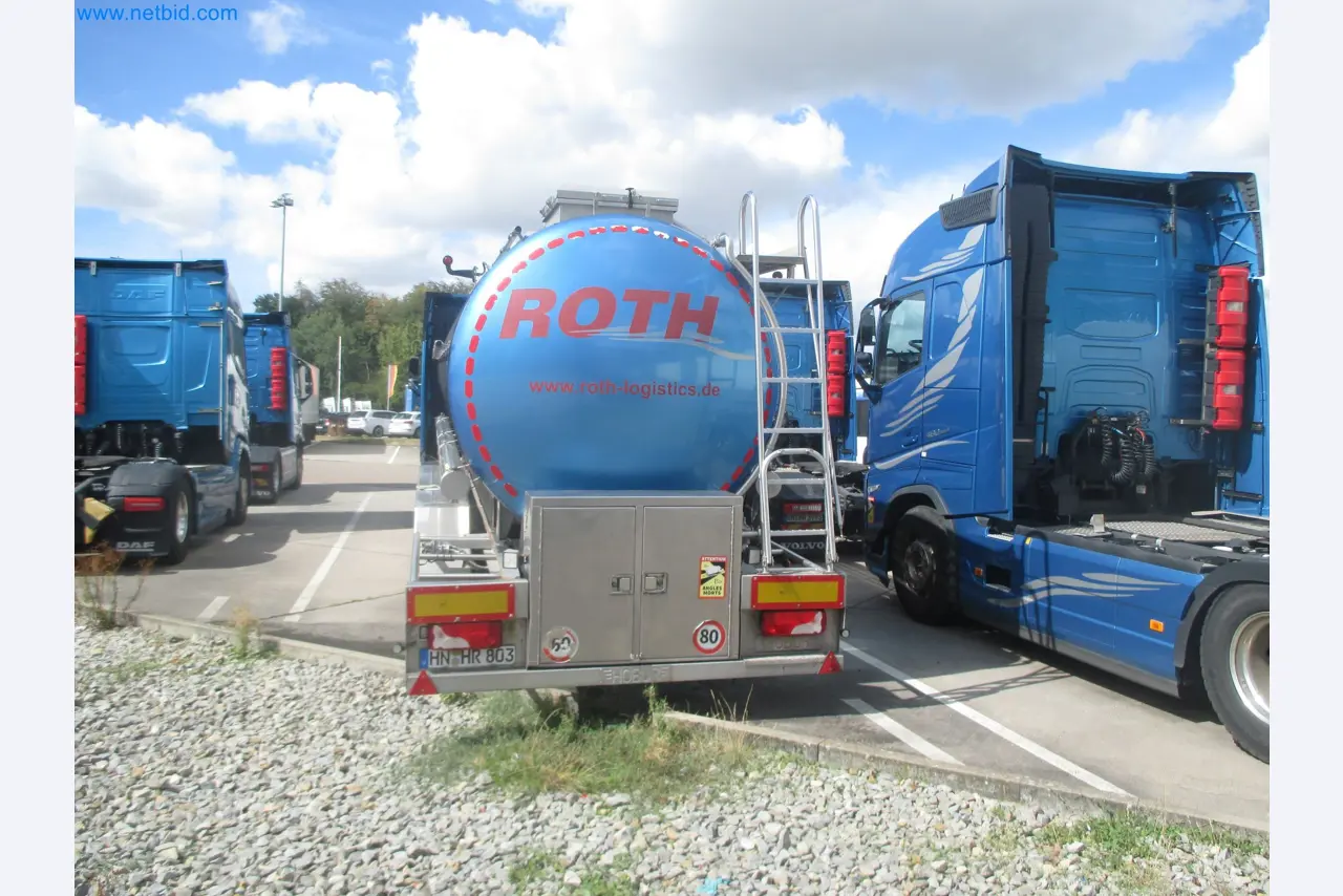Tractor-trailers and tank semi-trailers for transporting liquid goods and food products (tank logistics)-2