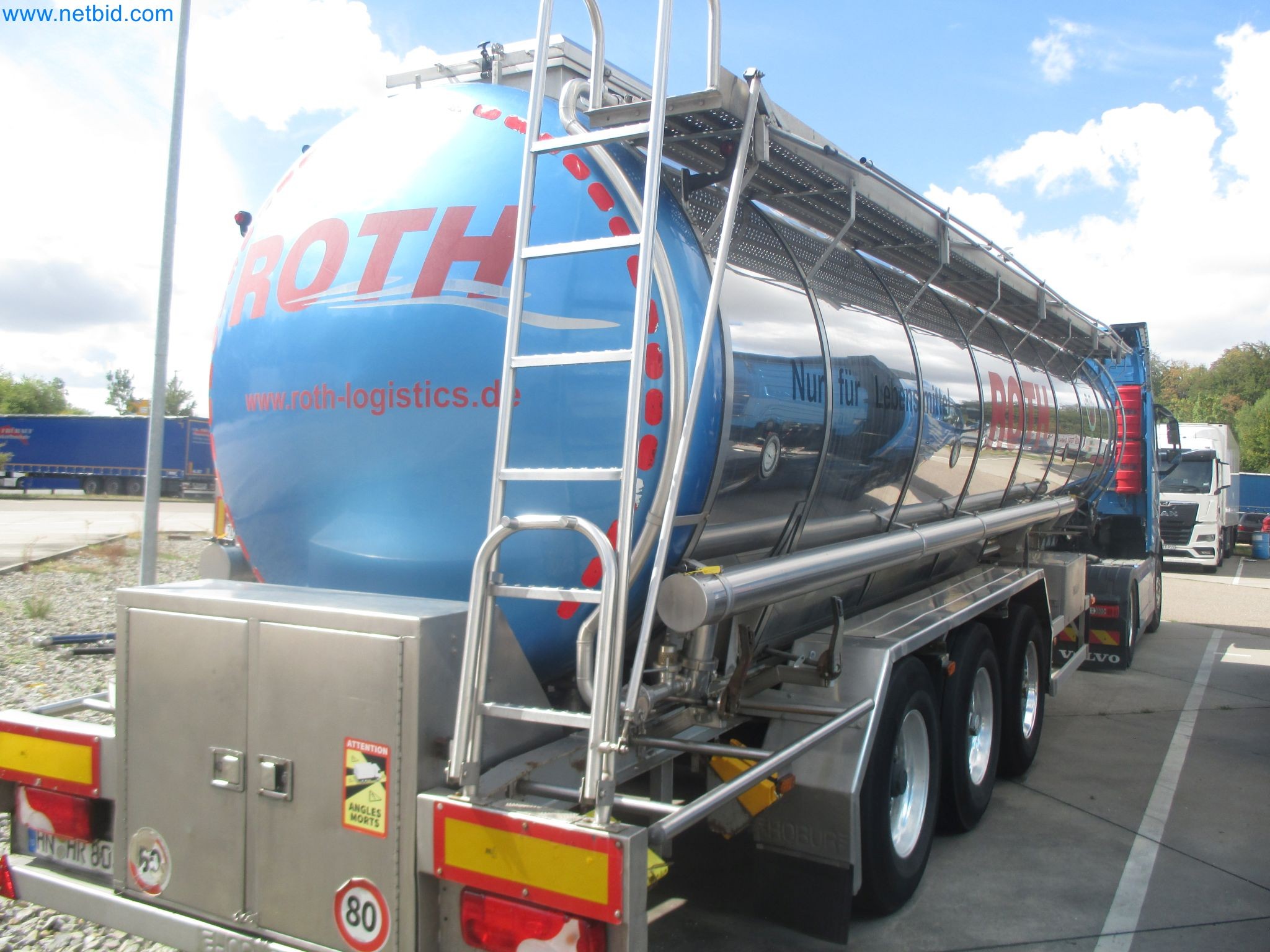 Tractor-trailers and tank semi-trailers for transporting liquid goods and food products (tank logistics)-3